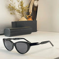 Sleek Cat-Eye Sunglasses with Glossy Black Frame